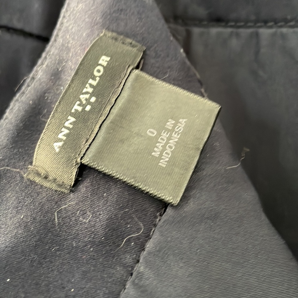 Ann Taylor Navy Pencil Skirt - Picture 3 of 3